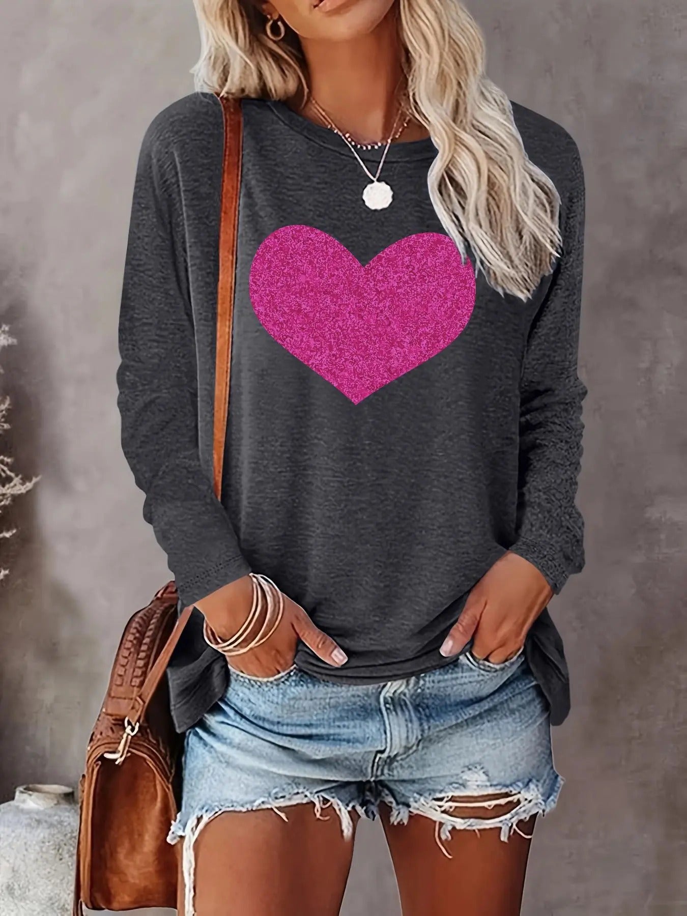 Women's Heart Print Round Neck Sweatshirt, Casual Long Sleeve Crew Neck Pullover for Fall & Winter, Women's Clothes for...