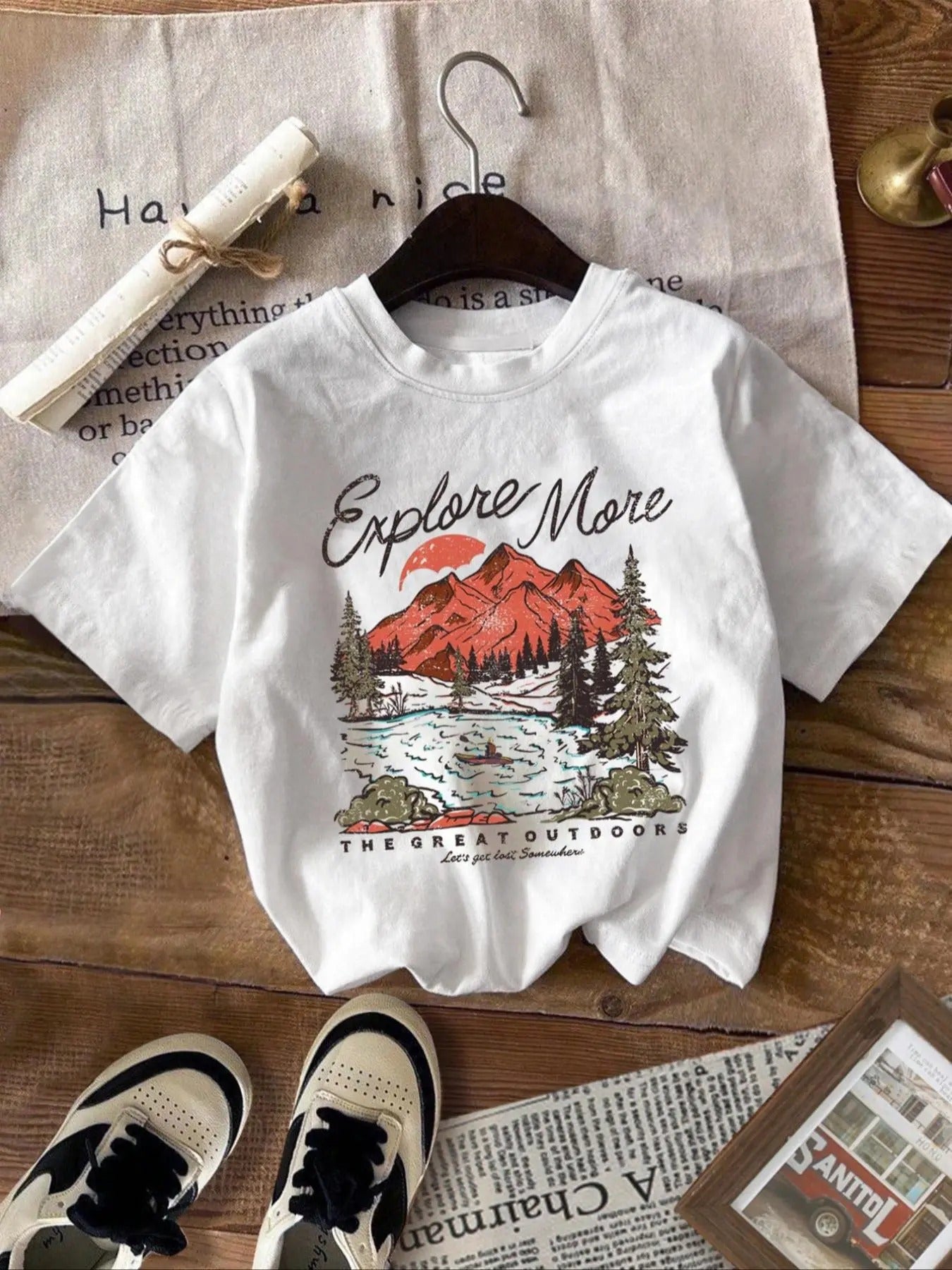 Women's Landscape Print Round Neck Graphic Tee, Vintage Trendy Casual Short Sleeve T-shirt for Daily Wear, Ladies Summer...