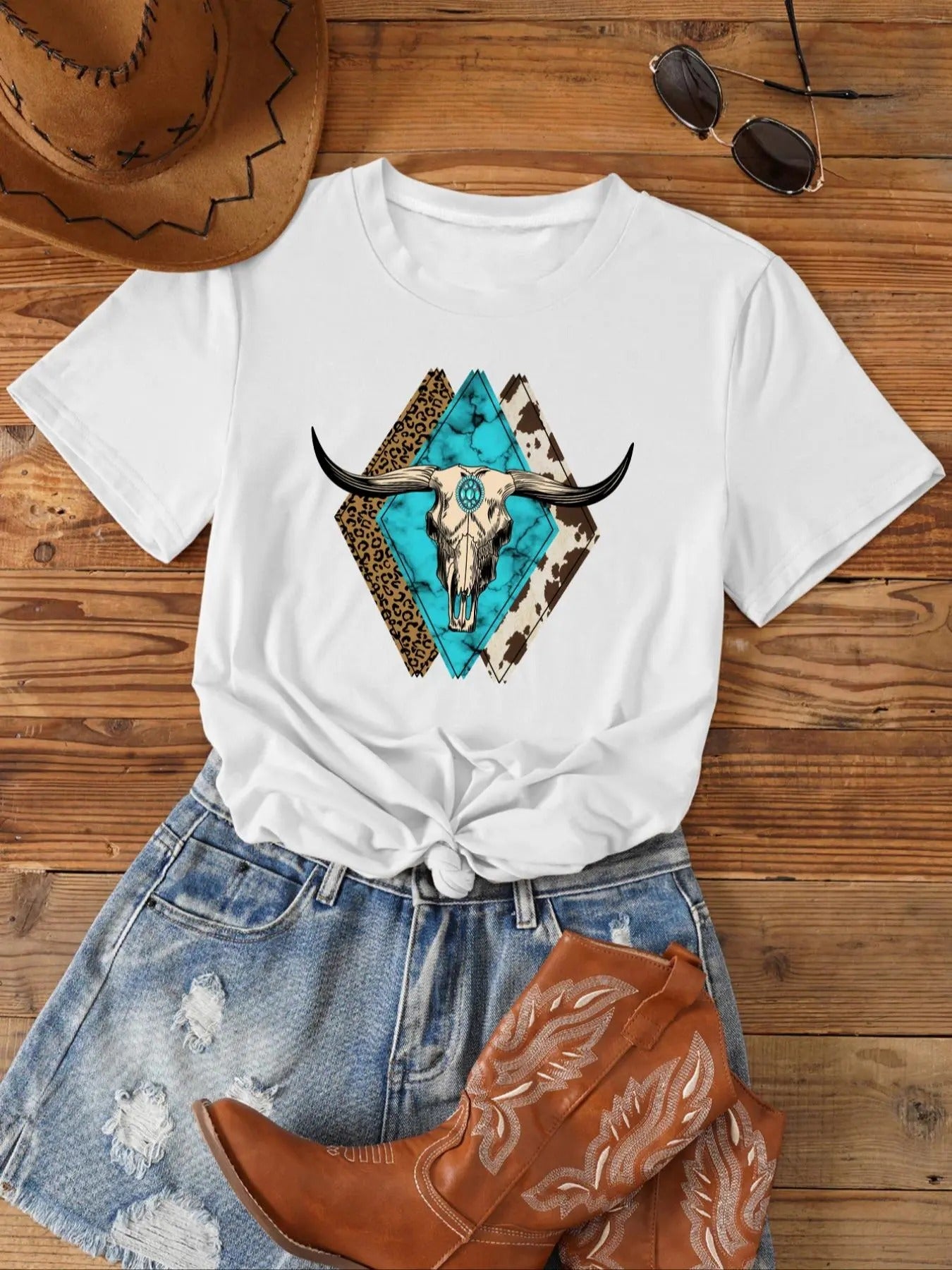 Women's Leopard & Bull Head Print Round Neck Tee, Fashion Casual Short Sleeve T-shirt for Daily Wear, Ladies Summer...