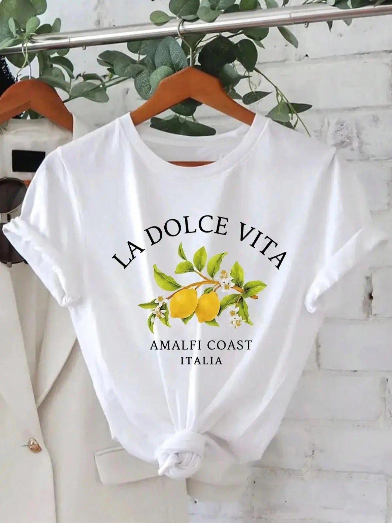 Women's Letter & Lemon Print Round Neck Tee, Casual Short Sleeve Crew Neck T-Shirt for Summer, Fashion Women's Top for...