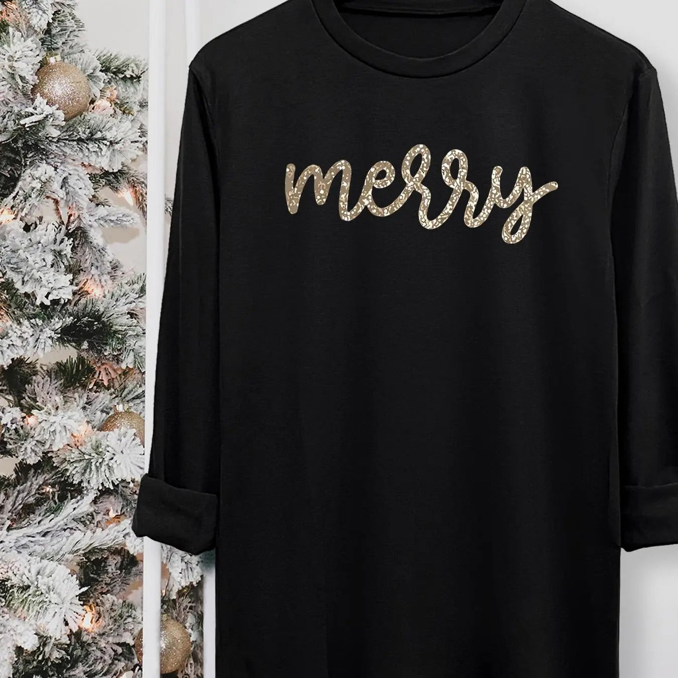 Women's Letter Christmas Print Round Neck Tee, Casual Long Sleeve Crew Neck T-shirt for Fall & Winter, Women's Top for...