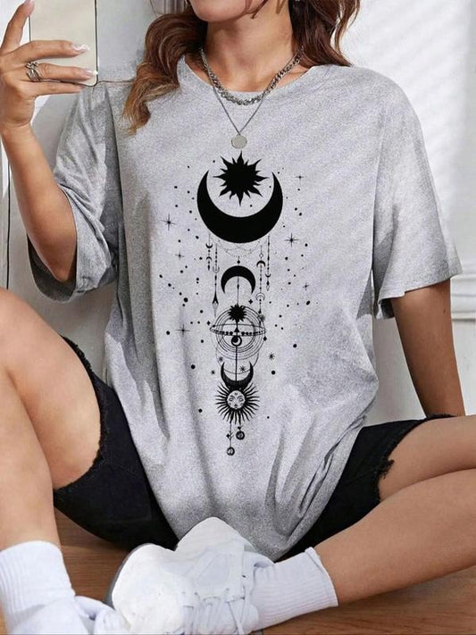 Women's Moon & Star Print Drop Shoulder Tee, Casual Half Sleeve Round Neck T-Shirt for Summer, Ladies Clothes for Daily...