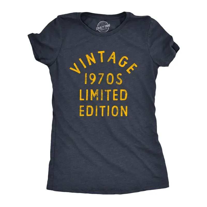 Womens Vintage 1970s Limited Edition T Shirt Funny Cool 1970 Theme Classic Tee for Ladies Funny Womens T Shirts Cute...