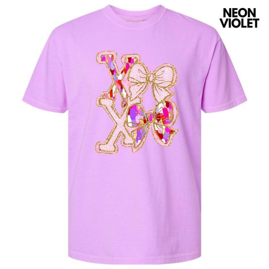 X's and Bows Brushstroke Comfort Colors T-Shirt Hoodie, Sweatshirt | WearSparks.com