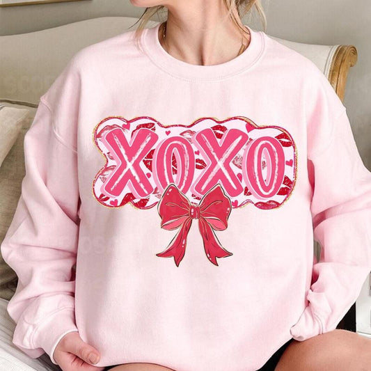 Xoxo Valentine Coquette Bow Sweat, Xoxo Sweat, Valentine Coquette Bow Sweat, Valentines Heart Sweat, Valentine day Gifts,...