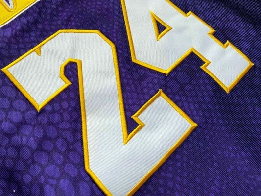 los angeles lakers #24 kobe bryant mitchell & ness Kobe Hall of Fame au Double-Sided Snakeskin Two-Tone Home Yellow 8 # Away Purple 24 # Embroidered Jersey Style 7