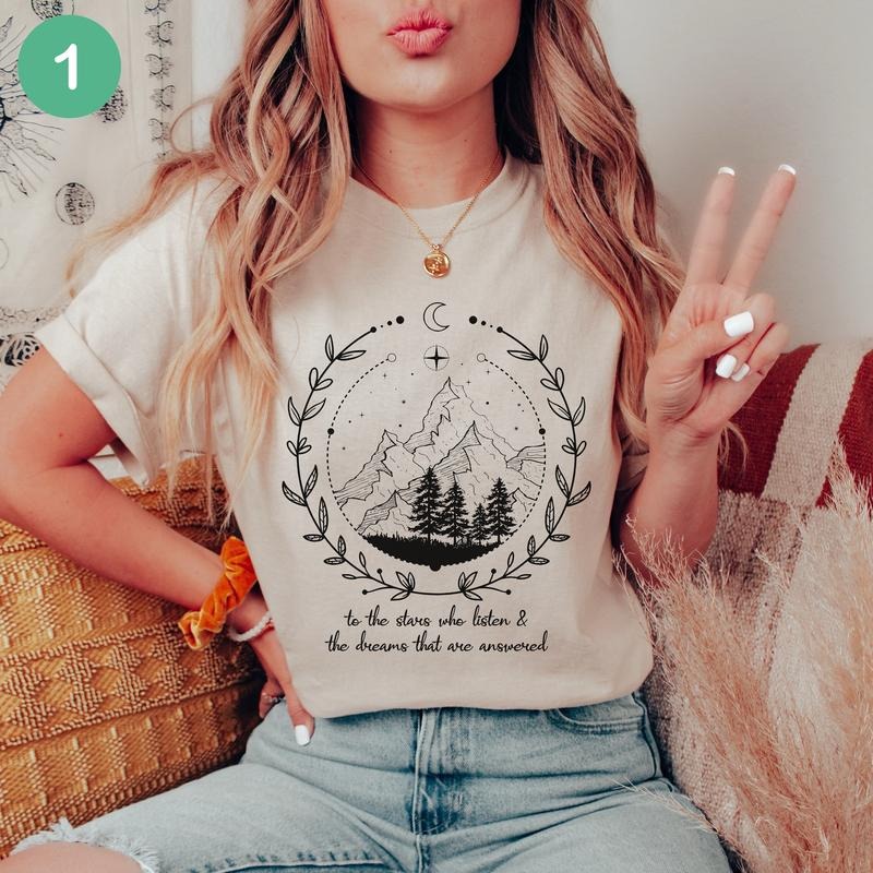 reading book gothic tshirt dark academia vintage clothes literary literature fandom merch teacher librarian bibliophile...